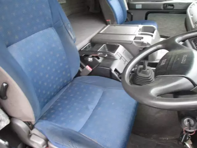 平成19年12月中古小型トラクタヘッドいすゞギガの画像26