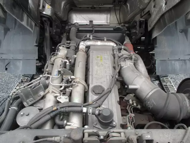 平成19年12月中古小型トラクタヘッドいすゞギガの画像34