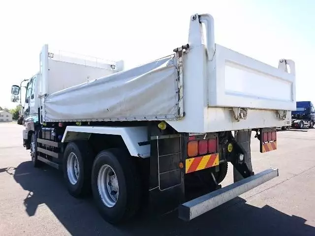 平成26年03月中古大型いすゞギガの画像4