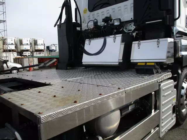 平成29年03月中古大型トラクタヘッドいすゞギガの画像17