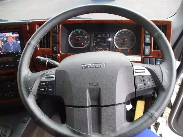 平成29年03月中古大型トラクタヘッドいすゞギガの画像24