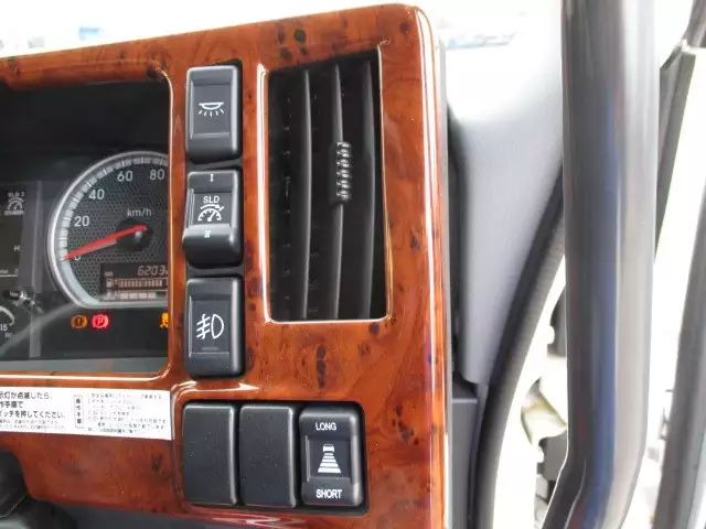 平成29年03月中古大型トラクタヘッドいすゞギガの画像29