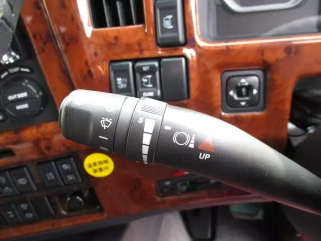 平成29年03月中古大型トラクタヘッドいすゞギガの画像31