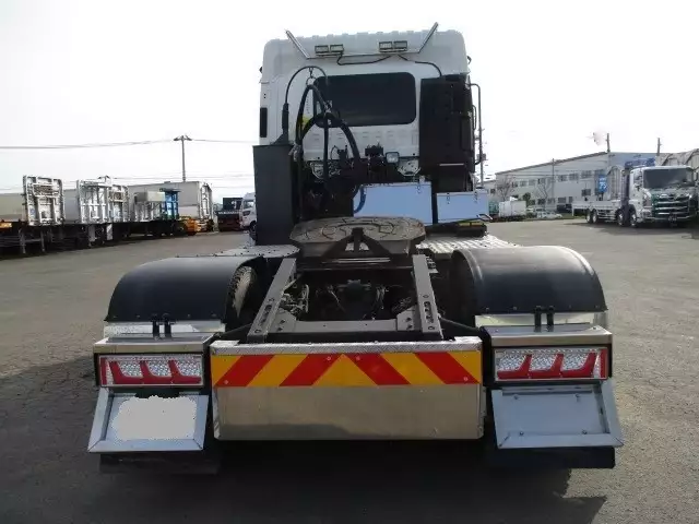 平成29年03月中古大型トラクタヘッドいすゞギガの画像6