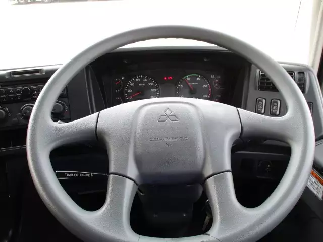 平成25年06月中古大型トラクタヘッド三菱ふそうスーパーグレートの画像17