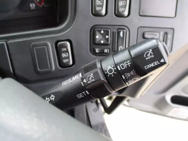 平成25年06月中古大型トラクタヘッド三菱ふそうスーパーグレートの画像19