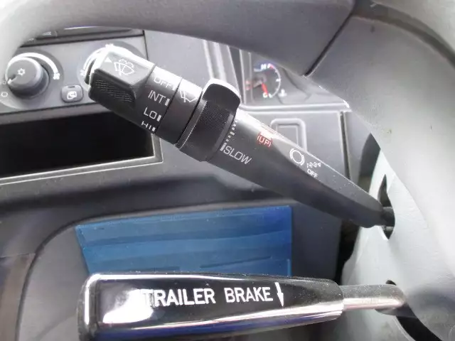 平成25年06月中古大型トラクタヘッド三菱ふそうスーパーグレートの画像21