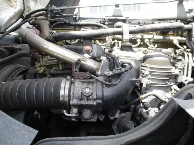 平成25年06月中古大型トラクタヘッド三菱ふそうスーパーグレートの画像31