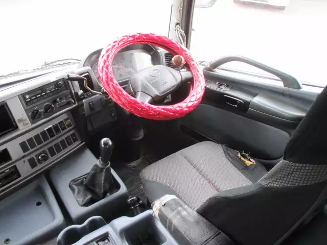 平成17年07月中古小型トラクタヘッド日野プロフィアの画像14