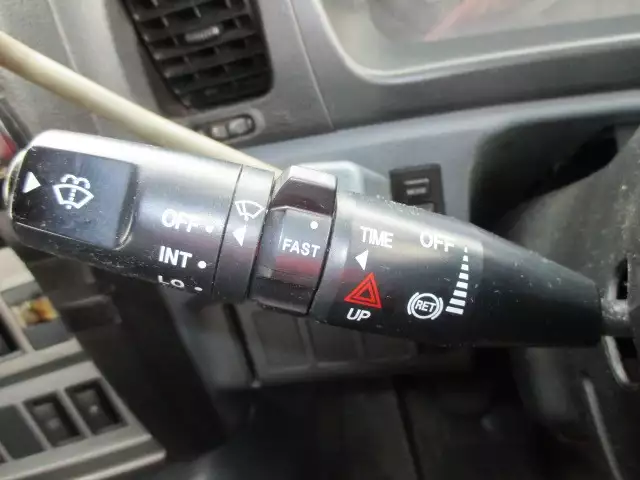 平成17年07月中古小型トラクタヘッド日野プロフィアの画像16