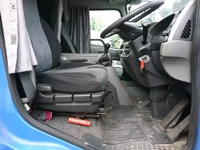 平成27年06月中古中型日産UDUDトラックスの画像29