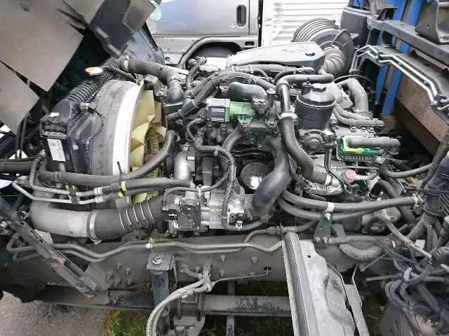 平成27年06月中古中型日産UDUDトラックスの画像6