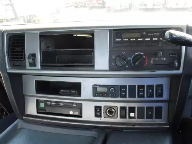 平成18年05月中古大型トラクタヘッド日野プロフィアの画像27