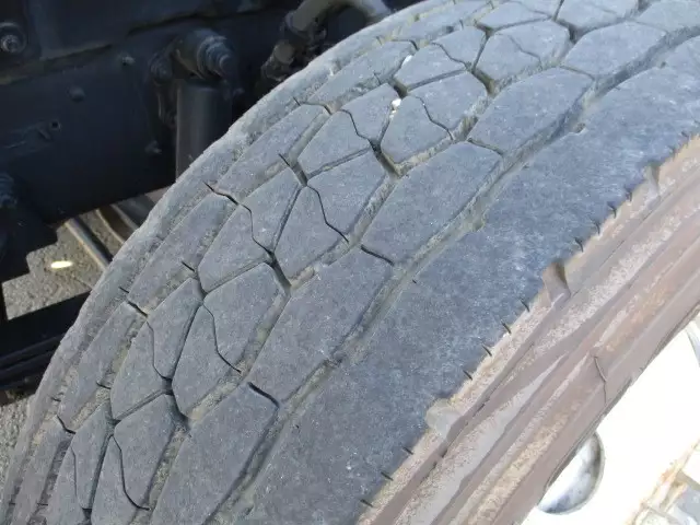 平成18年05月中古大型トラクタヘッド日野プロフィアの画像36