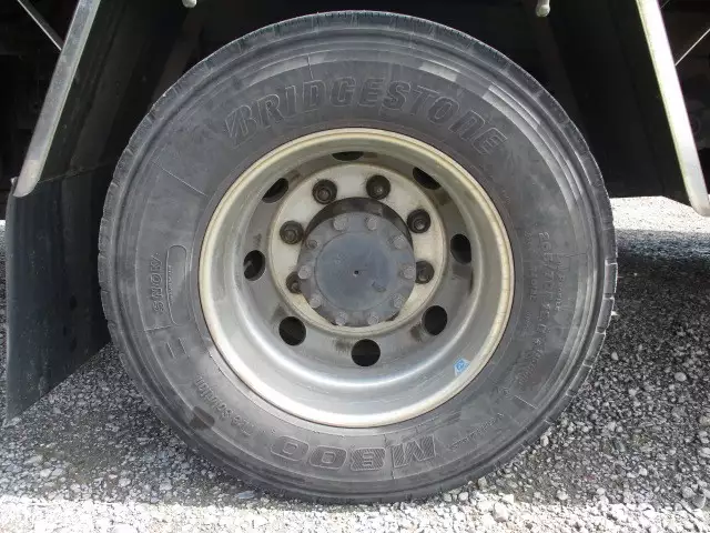 平成24年12月中古大型日産UDUDトラックスの画像15