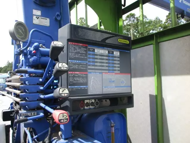 平成24年12月中古大型日産UDUDトラックスの画像34