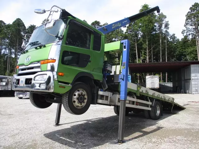 平成24年12月中古大型日産UDUDトラックスの画像35