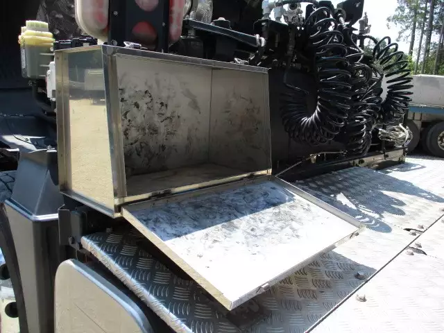 平成29年09月中古大型トラクタヘッド三菱ふそう三菱の画像29