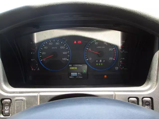 平成29年09月中古大型トラクタヘッド三菱ふそう三菱の画像36