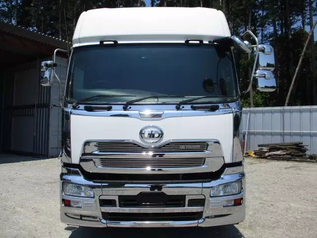 平成30年08月中古大型トラクタヘッド日産UDUDトラックスの画像2