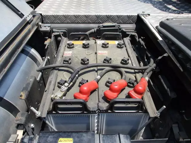 平成30年08月中古大型トラクタヘッド日産UDUDトラックスの画像26