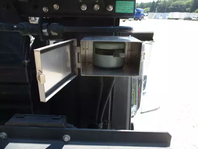 平成30年08月中古大型トラクタヘッド日産UDUDトラックスの画像42