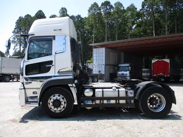 平成30年08月中古大型トラクタヘッド日産UDUDトラックスの画像8