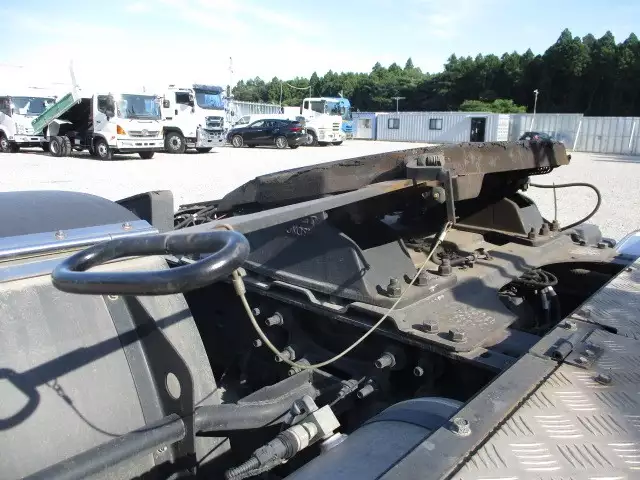 平成29年06月中古大型トラクタヘッド日産UDUDトラックスの画像23