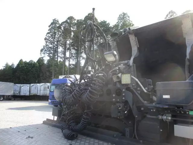 平成29年06月中古大型トラクタヘッド日産UDUDトラックスの画像28