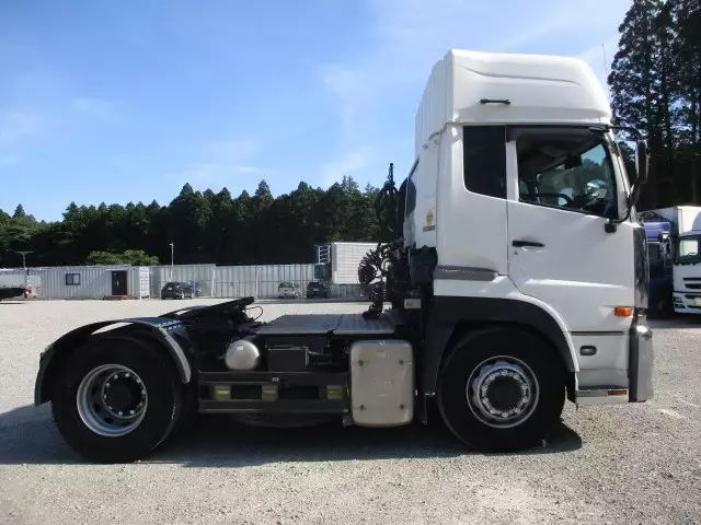 平成29年06月中古大型トラクタヘッド日産UDUDトラックスの画像4
