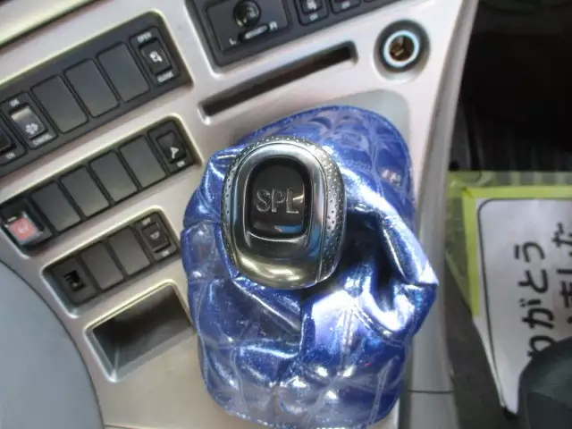 平成29年06月中古大型トラクタヘッド日産UDUDトラックスの画像38