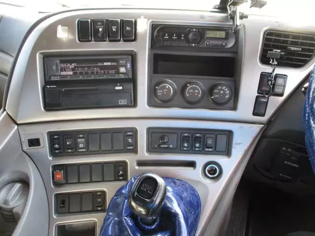 平成29年06月中古大型トラクタヘッド日産UDUDトラックスの画像40