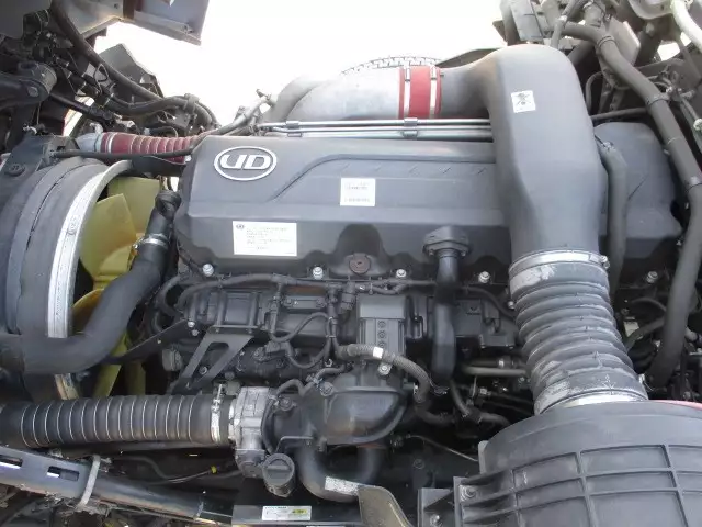 平成29年06月中古大型トラクタヘッド日産UDUDトラックスの画像54