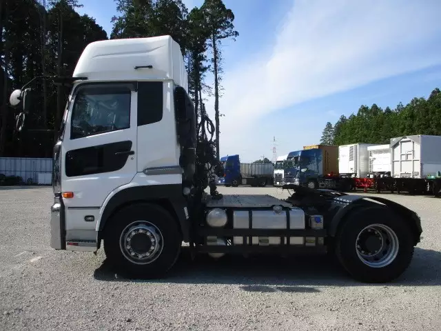 平成29年06月中古大型トラクタヘッド日産UDUDトラックスの画像8