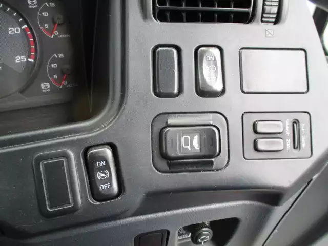 平成26年07月中古大型三菱ふそうスーパーグレートの画像39