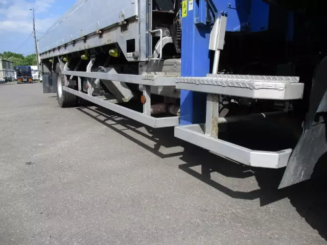 平成29年03月中古増トン日産UDUDトラックスの画像8