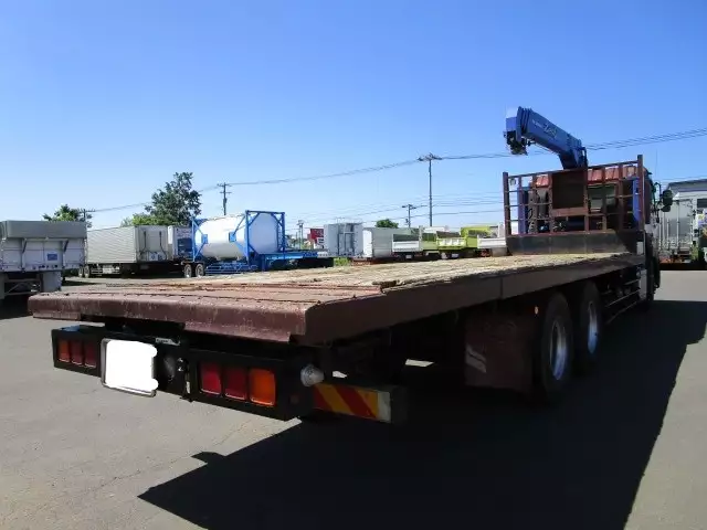 平成25年03月中古大型日産UDクオンの画像3