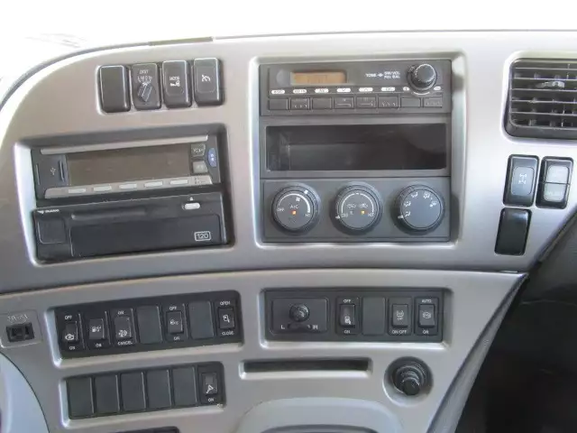 平成25年03月中古大型日産UDクオンの画像27