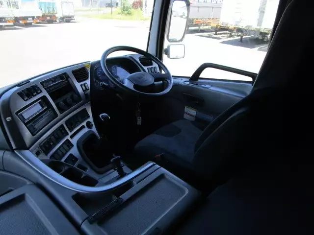 平成25年03月中古大型日産UDクオンの画像30