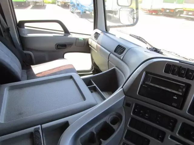 平成25年03月中古大型日産UDクオンの画像31