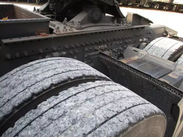 平成26年03月中古大型トラクタヘッドボルボボルボの画像13