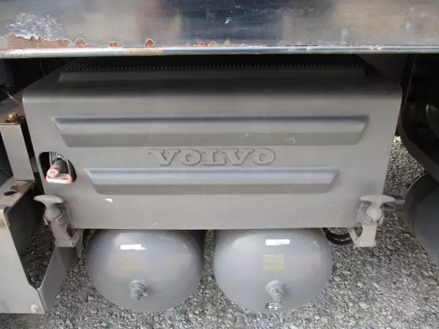 平成26年03月中古大型トラクタヘッドボルボボルボの画像16