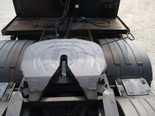 平成26年03月中古大型トラクタヘッドボルボボルボの画像20