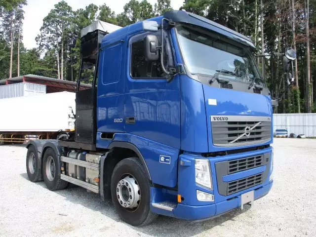 平成26年03月中古大型トラクタヘッドボルボボルボの画像3