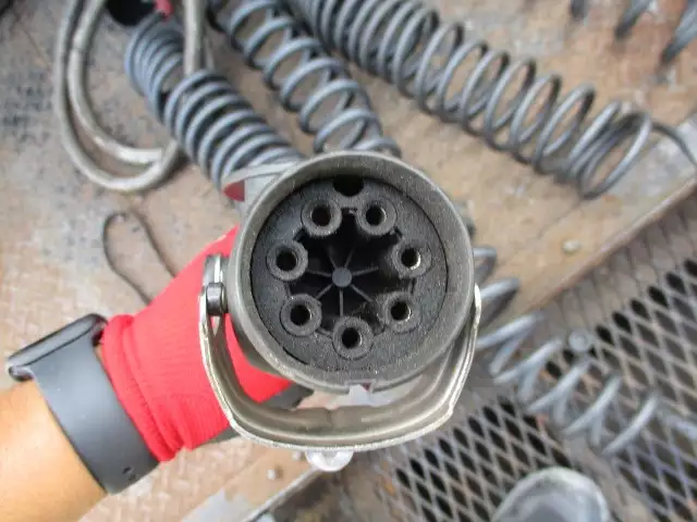 平成26年03月中古大型トラクタヘッドボルボボルボの画像23