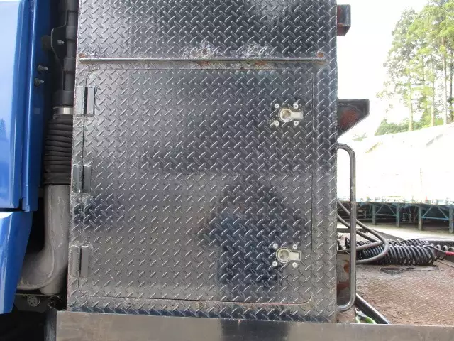 平成26年03月中古大型トラクタヘッドボルボボルボの画像29