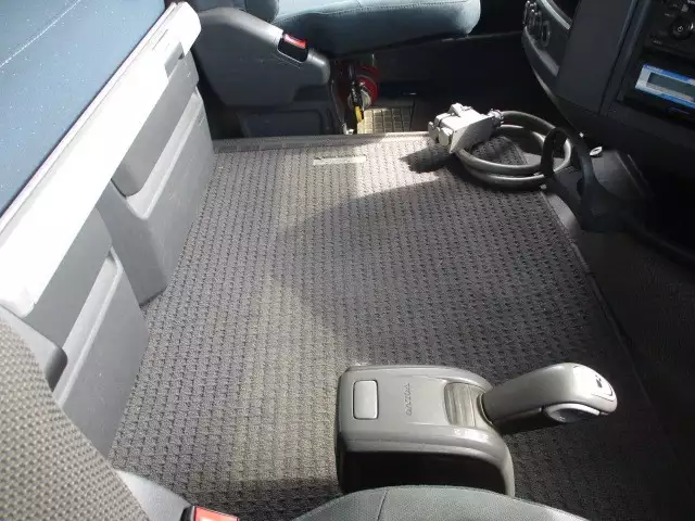 平成26年03月中古大型トラクタヘッドボルボボルボの画像32