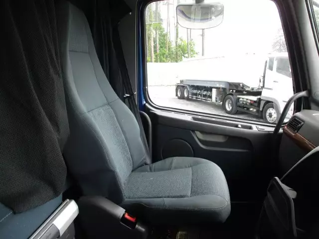 平成26年03月中古大型トラクタヘッドボルボボルボの画像40