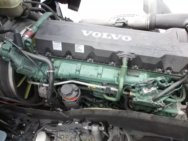 平成26年03月中古大型トラクタヘッドボルボボルボの画像49