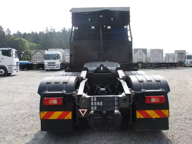 平成26年03月中古大型トラクタヘッドボルボボルボの画像6